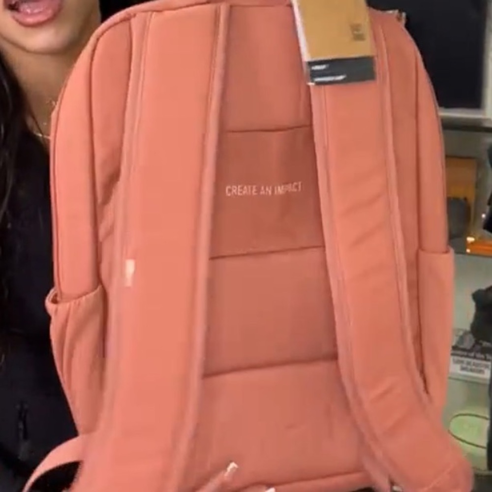 Got Bag Daypack Loop Backpack Waterproof Recycled LION FISH color Commuter NWT - Picture 7 of 13